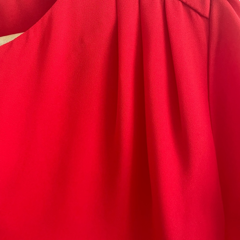 Pretty red blouse - Picture 4 of 4